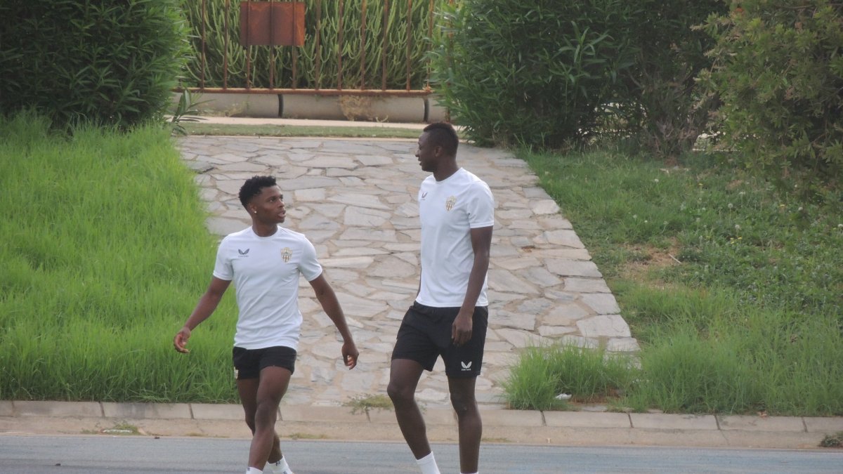 Ramazani y Sadiq saliendo juntos al Anexo este miércoles.