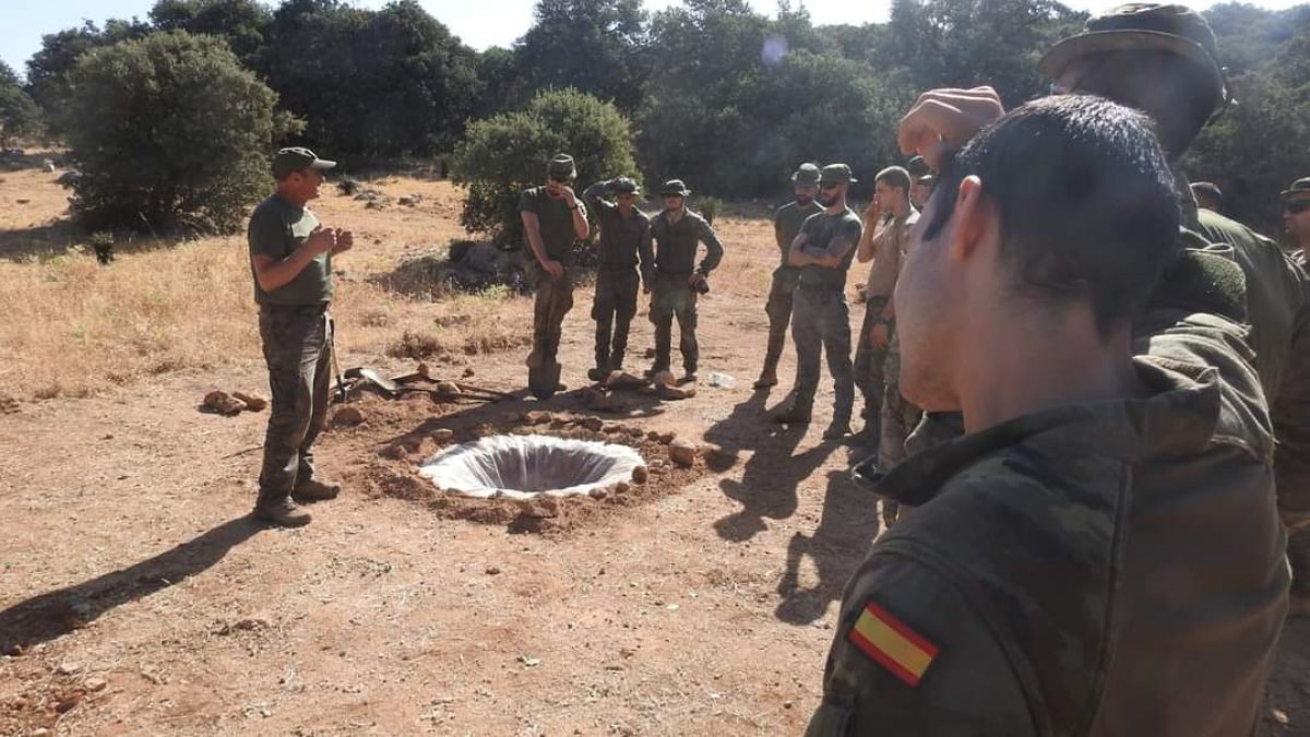 La X Bandera se instruye en técnicas de supervivencia