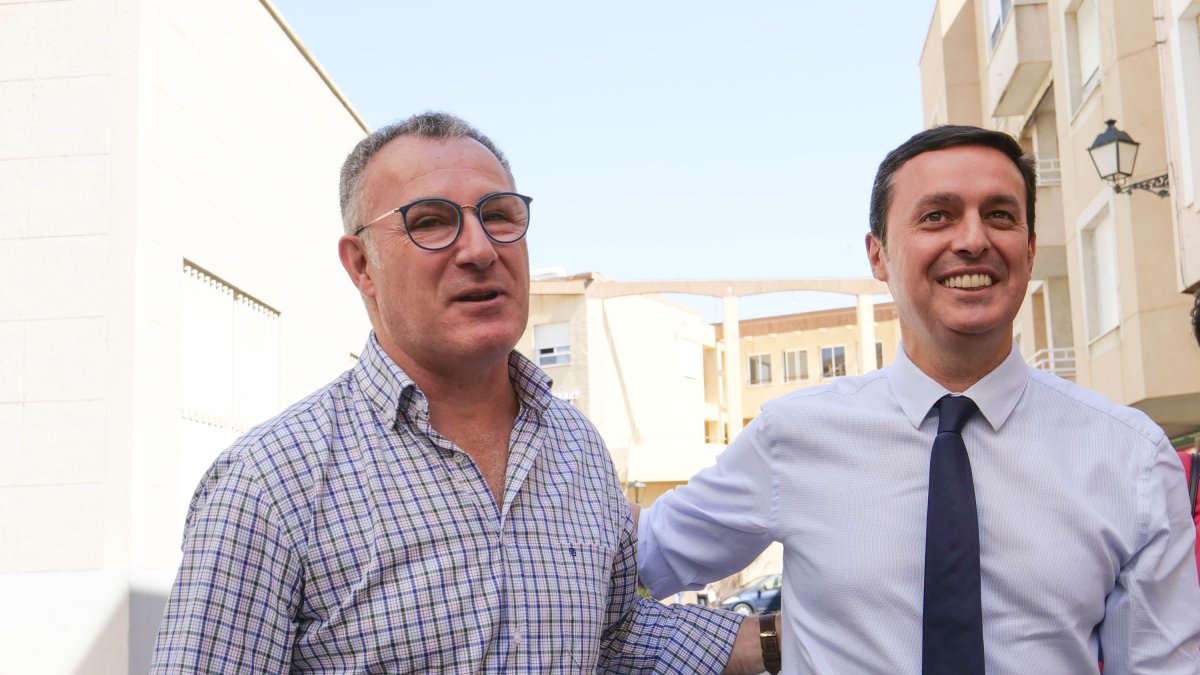 Visita del presidente de Diputación a Alhama de Almería.