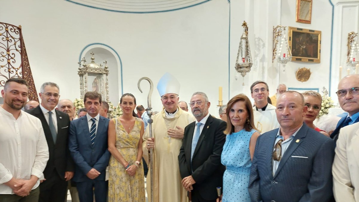 La delegada del Gobierno, Aránzazu Martín, ha asistido a la Santa Misa en honor a la Virgen del Saliente.