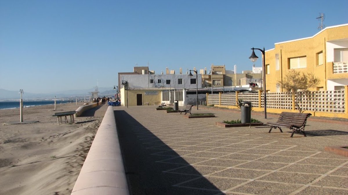 El barrio de Cabo de Gata se ha quedado sin conexión a internet.