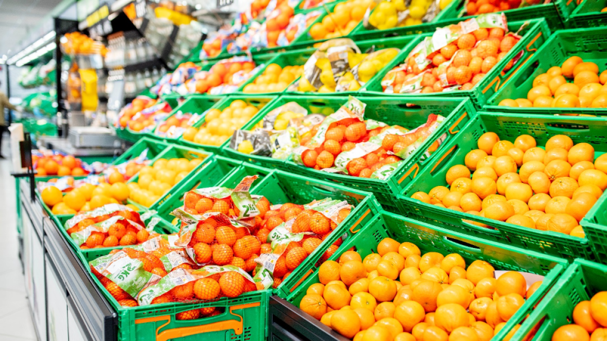 Cítricos de origen nacional en la sección de Fruta y Verdura de Mercadona