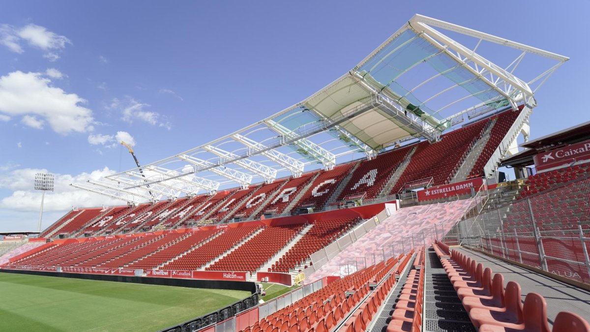 Aquí jugará el Almería, en un remodelado Son Moix.