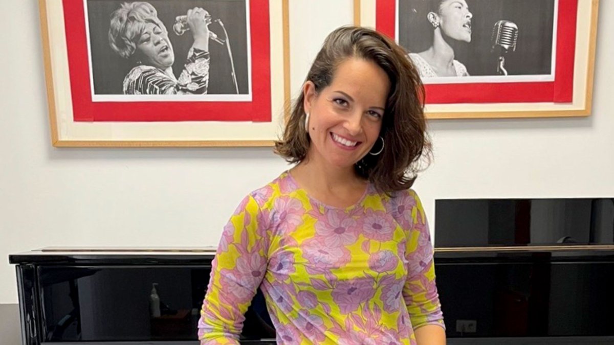 Alicia Rojas, en el aula donde prepara a los cantantes.