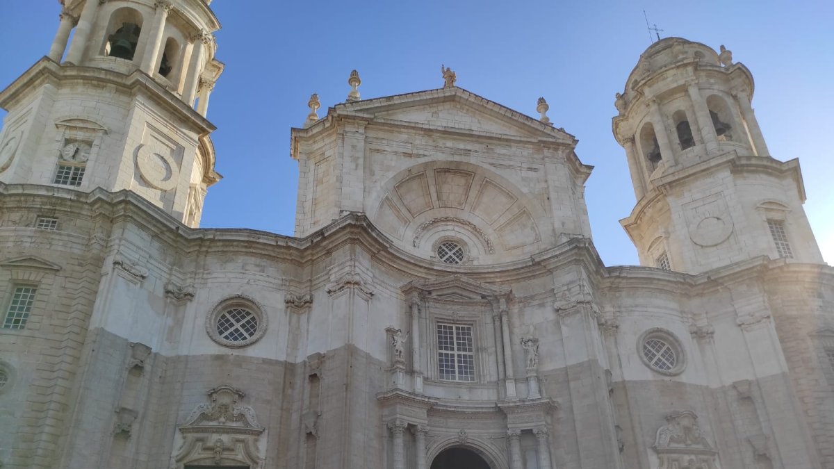Inicio de la magna de Cadiz.