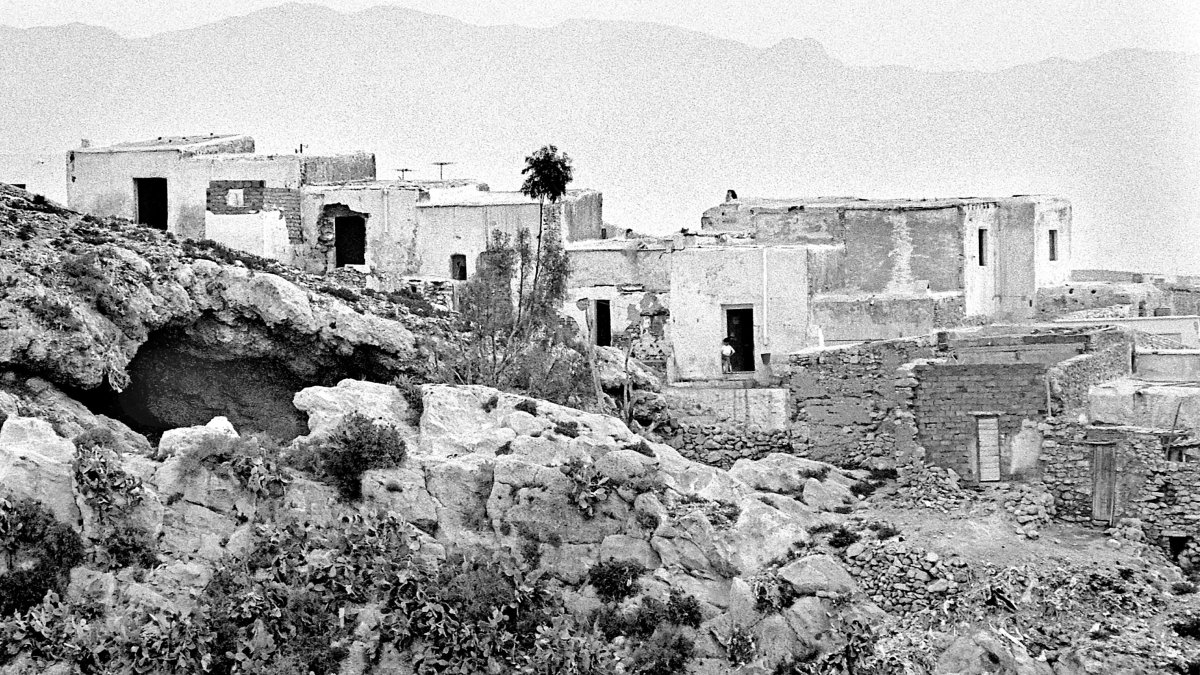 Vista de las casas que colgaban sobre el barranco de la Hoya.