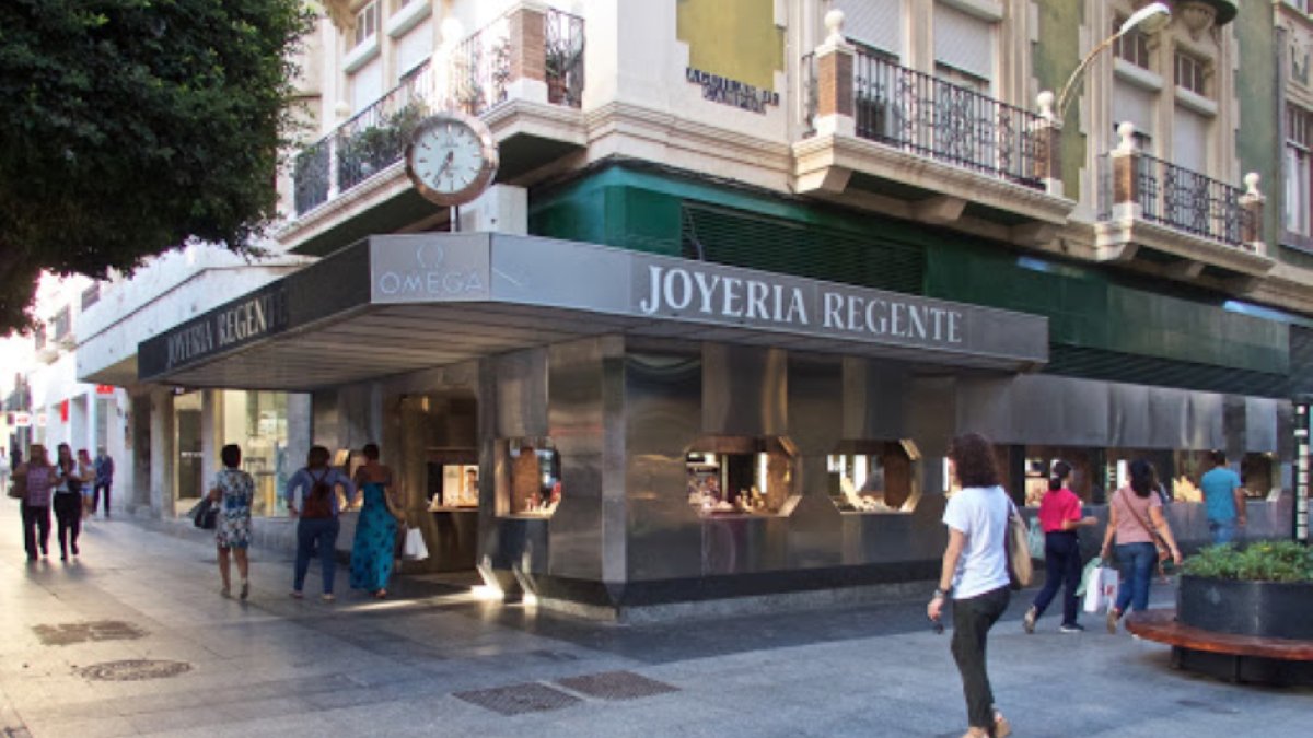 El Paseo es una de las zonas más exclusivas de Almería.