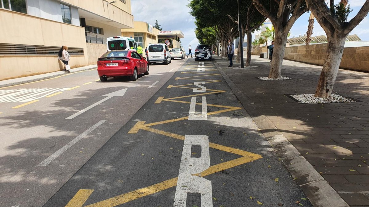Parada de bus en Torrecárdenas.