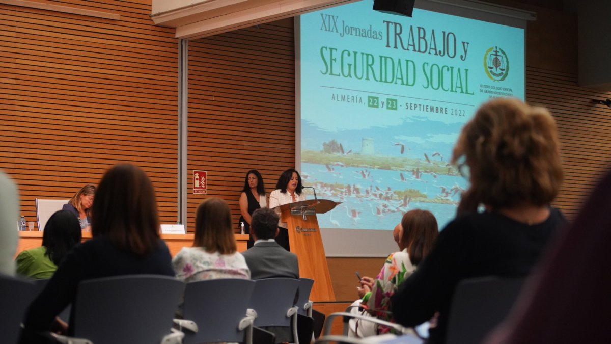María del Mar Ayala interviene en la inauguración de las jornadas en Aguadulce