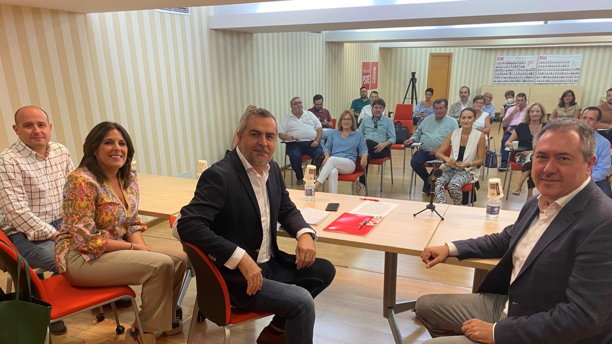 Reunión este jueves en la sede del PSOE de Almería con Juan Espadas.