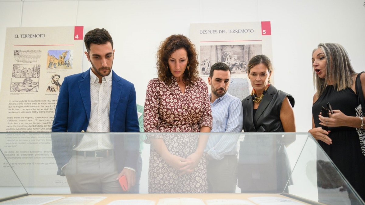 Vázquez durante su visita a la inauguración.