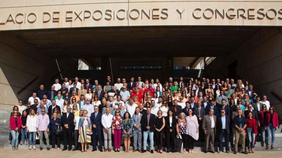 Foto de familia de participantes en las XIX Jornadas