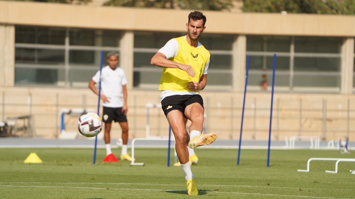 Leo Baptistao en el campo Anexo.