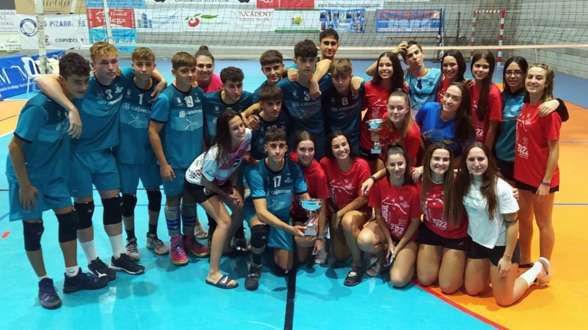 Los equipos del Mintonette vuelve a brillar.