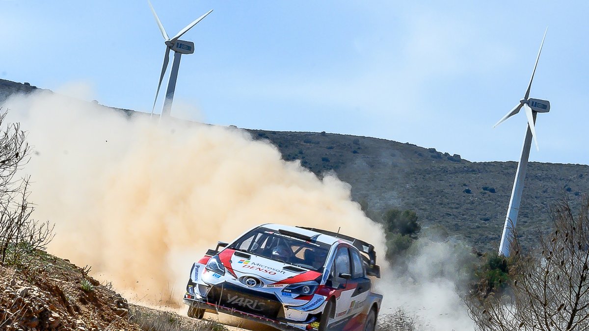 Rovanperä probando su Toyota en los molinos de Enix