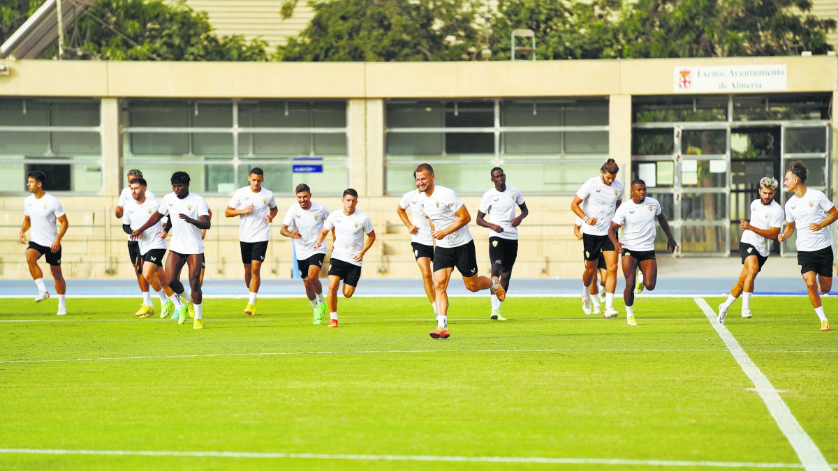 La plantilla tiene que dar un paso adelante este sábado contra el Rayo.