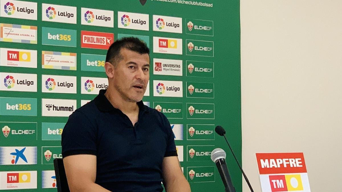 Almirón vive su segunda etapa en el Martínez Valero.