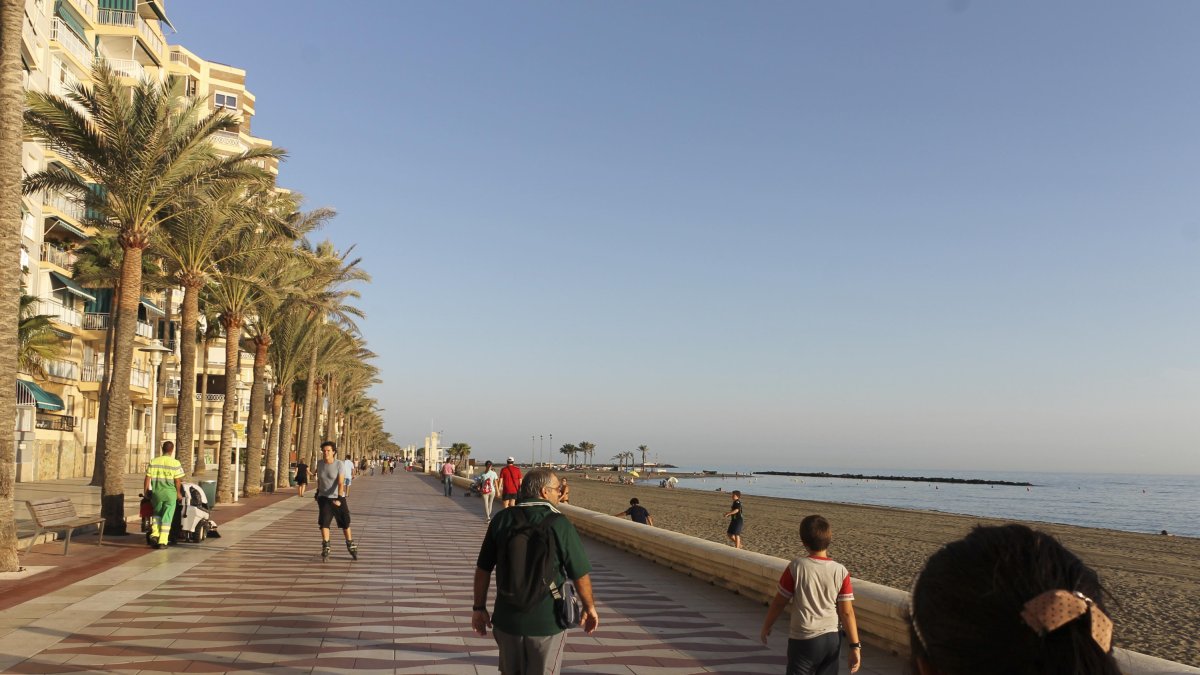 La incidencia del covid sigue bajando en Almería.