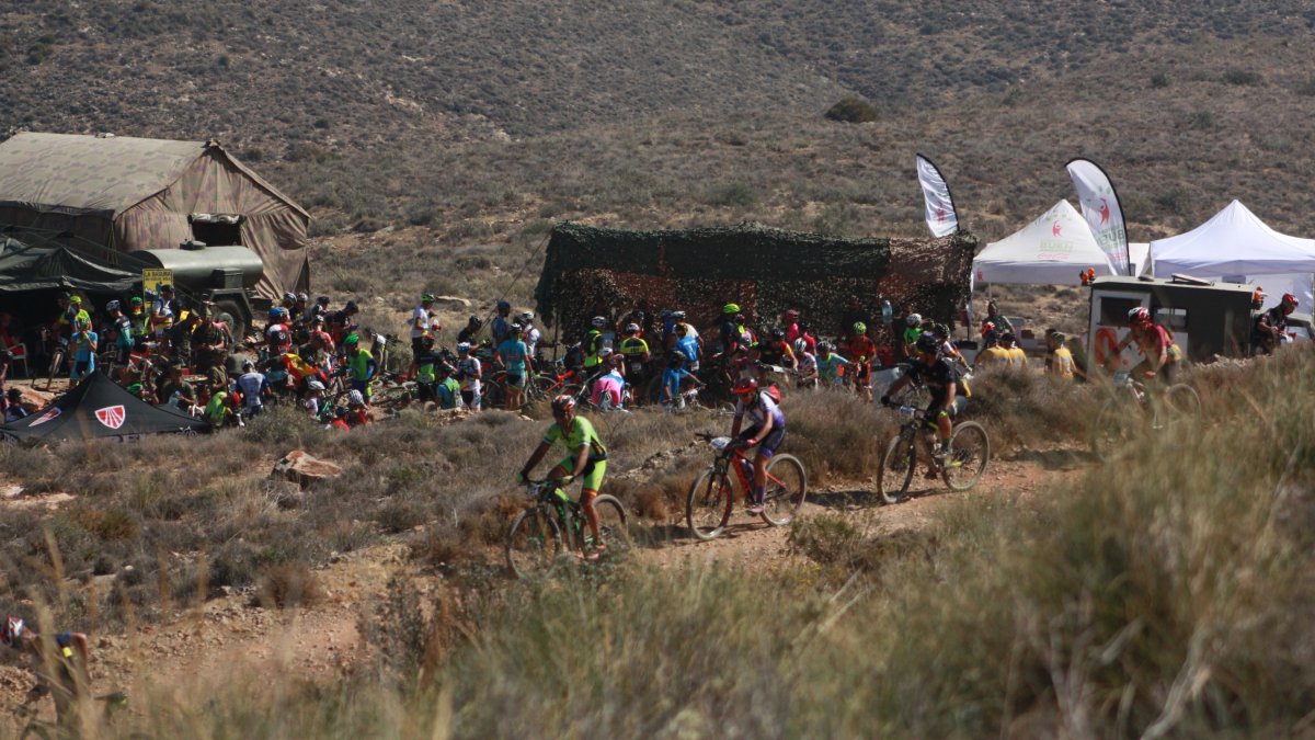 Puesto de avituallamiento en el Marchal de Enix