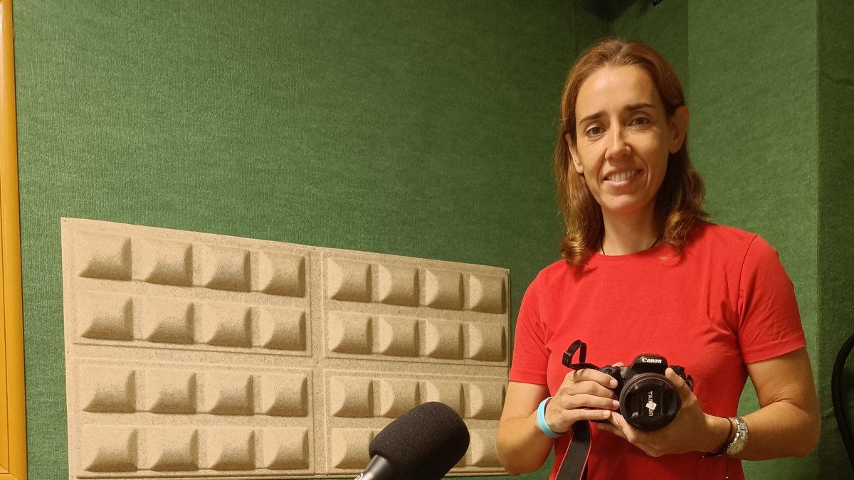 Luisa Rodríguez con su cámara.