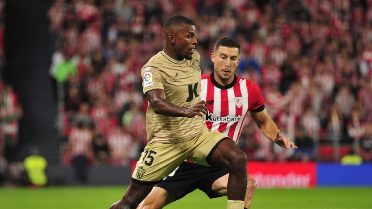 Akieme en el Athletic-Almería.