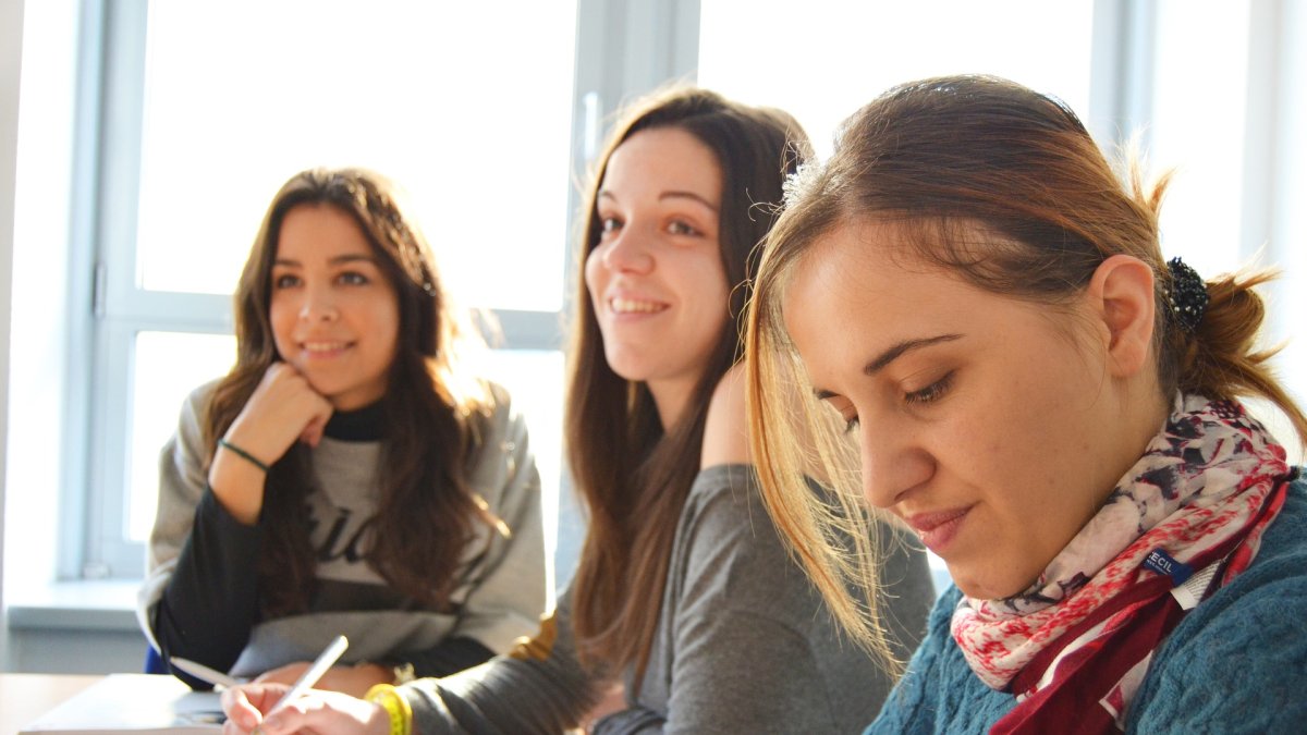 Los Premios Extraordinarios de Bachillerato reconocen los méritos del alumnado.