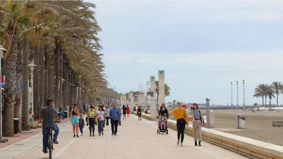 Imagen de archivo del paseo marítimo de la capital.