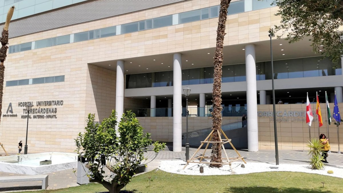 Fachada del Hospital Materno Infantil de Almería.