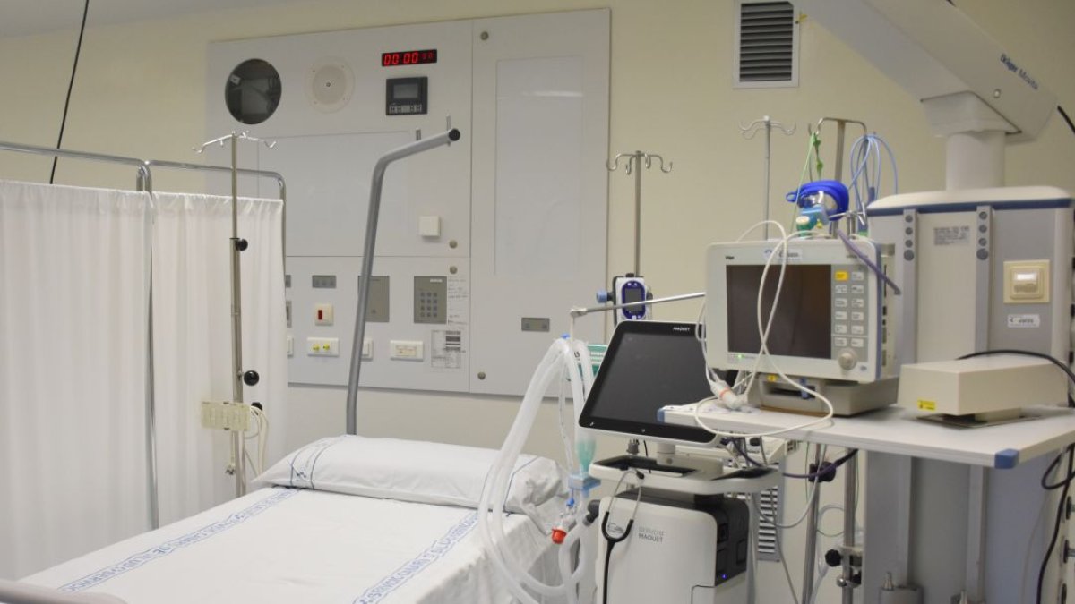 Almería no tiene ningún paciente con covid-19 en la UCI.