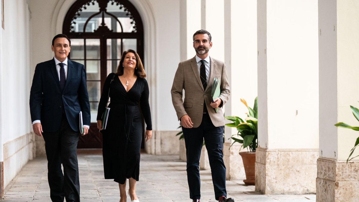 Pacheco y Crespo, a la derecha de la foto.