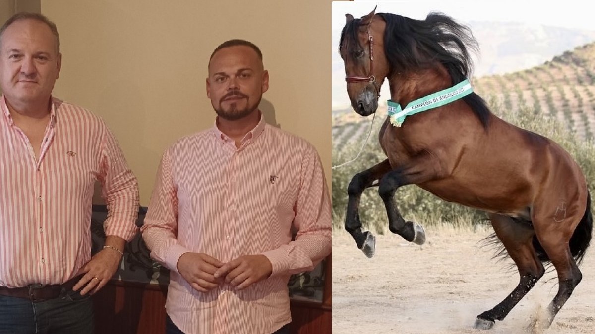 El alcalde de Cuevas junto a Blas Caparrós y el campeón del mundo.