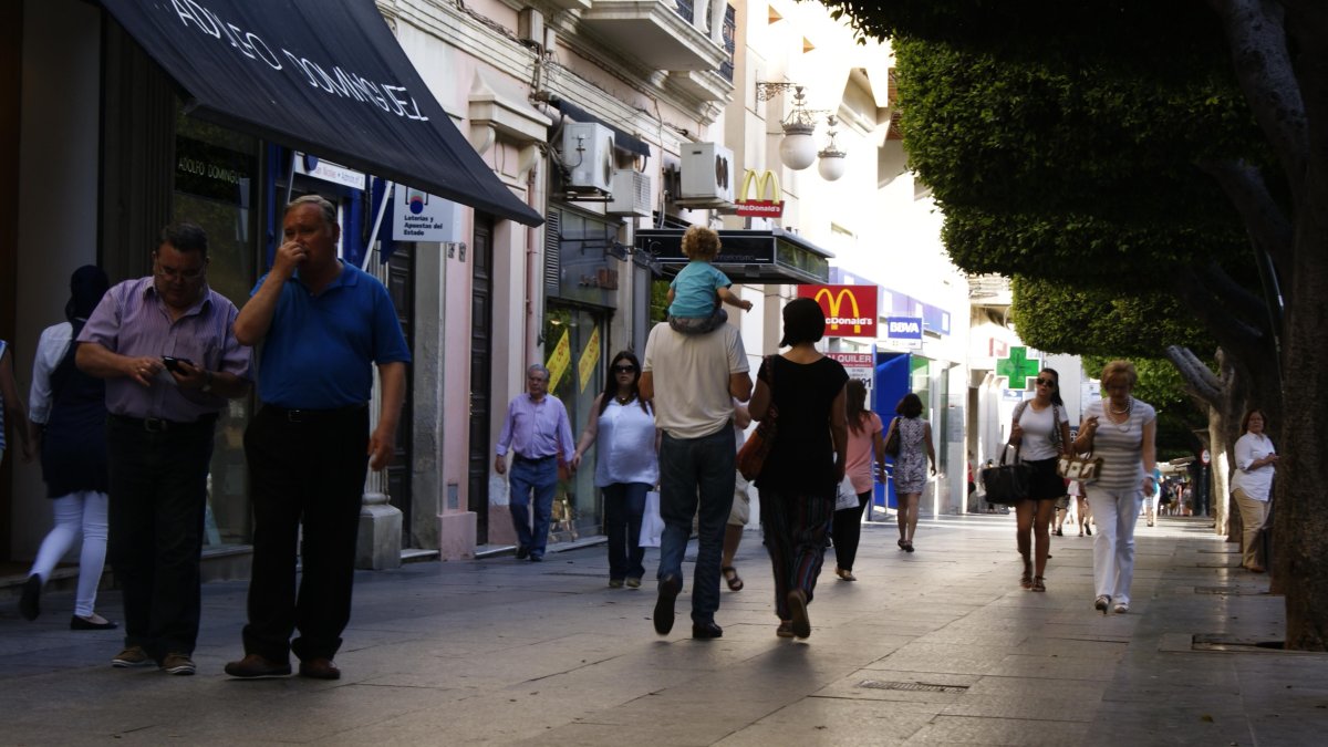La población almeriense crecerá en un 1,13% en los próximos 15 años, según el INE.