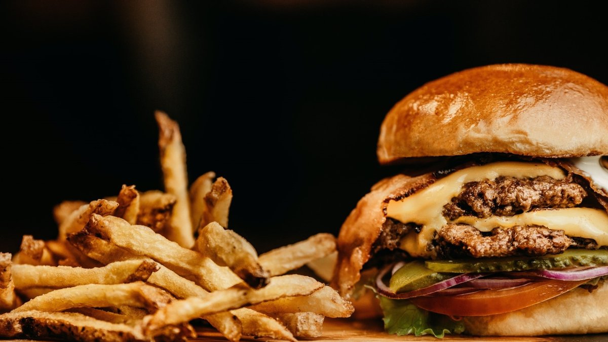 Según la alerta sanitaria, las hamburguesas también se han distribuido en  Almería.