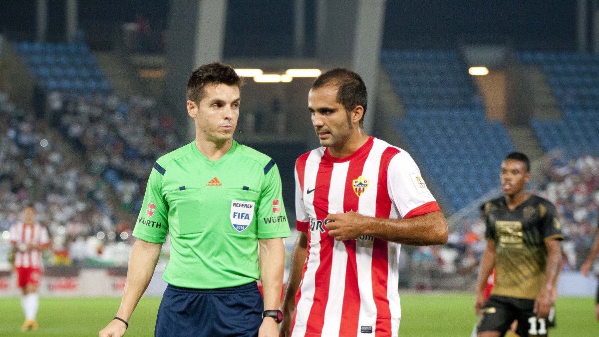 Del Cerro Grande y José Verza en el Almería-Elche de la campaña 2014-2015.