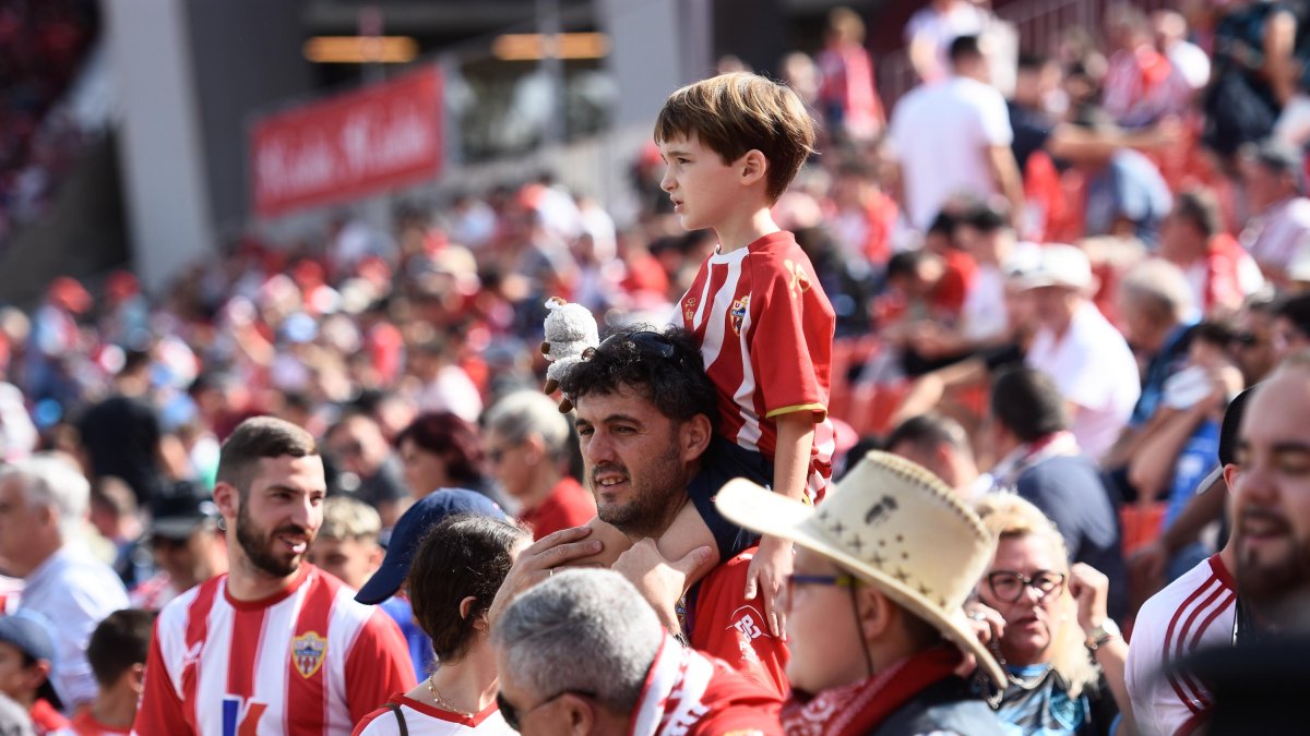 Aficionados en el Almería-Celta.
