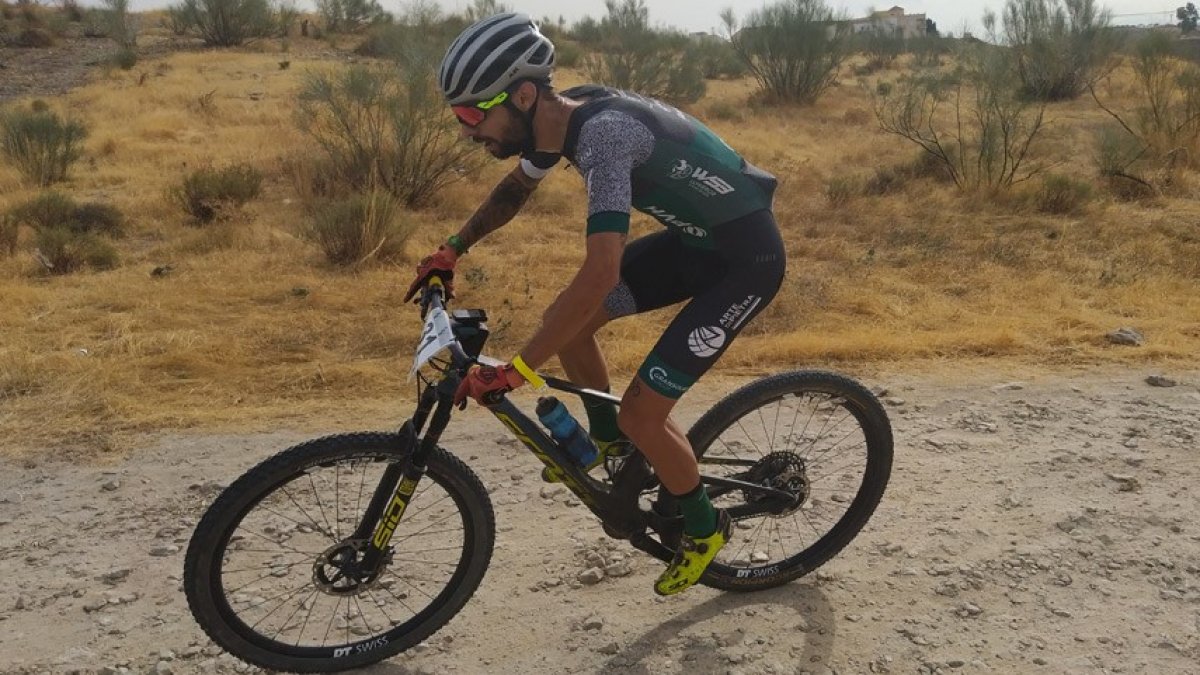 Manuel López logró la victoria en una prueba muy exigente.