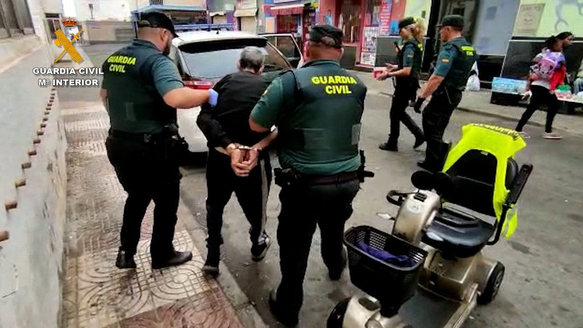 La Guardia Civil de la Comandancia de Almería, Roquetas de Mar