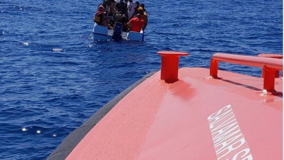 Foto de archivo de un rescate por parte de Salvamento Marítimo.