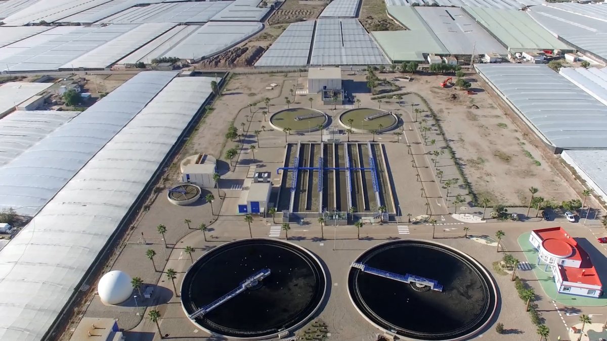 El agua tratada servirá para riego agrícola.