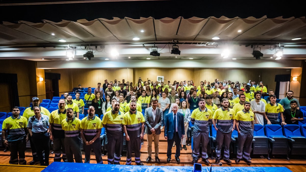 Estas 132 personas se suman a los 29 que yan han comenzado a prestar sus servicios en el Ayuntamiento de Roquetas de Mar.