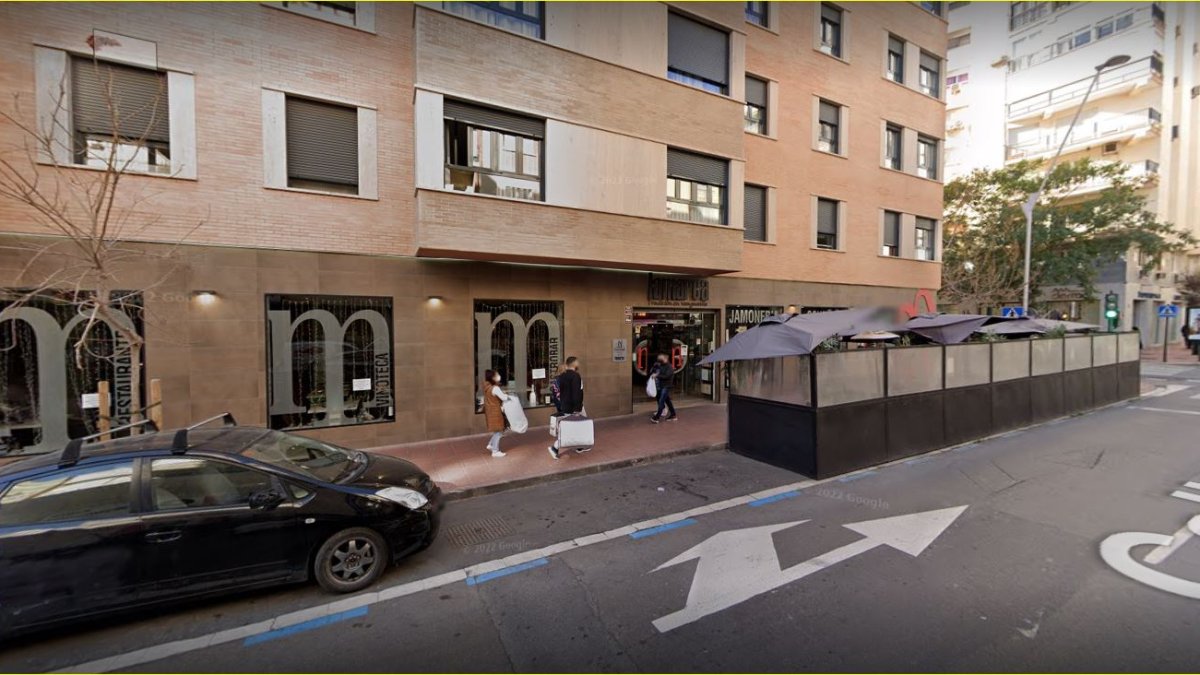 Fachada del local en Gregorio Marañón.