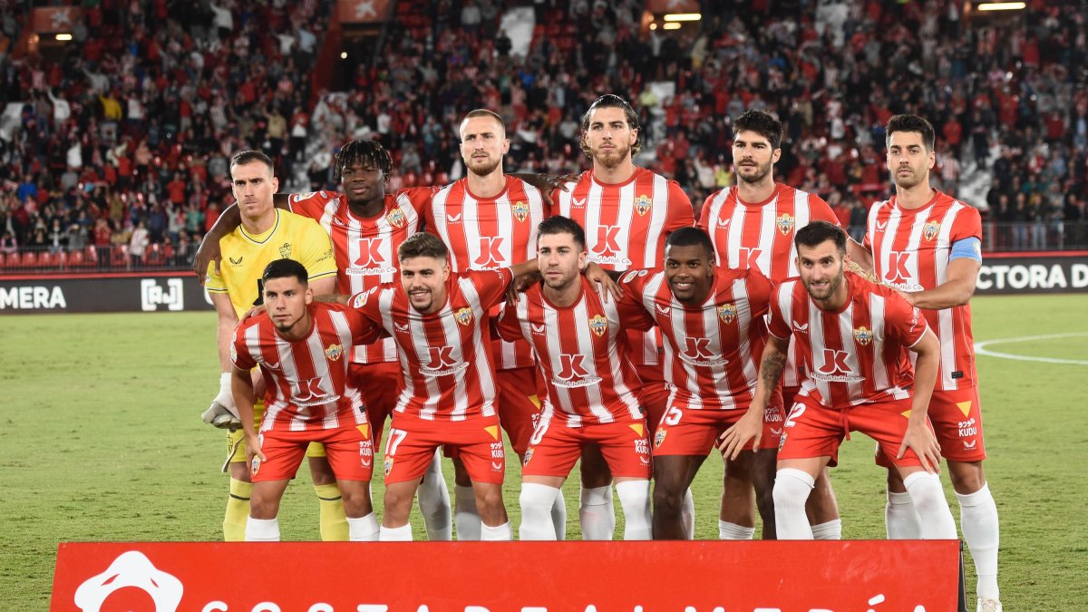 El once rojiblanco que sumó la cuarta victoria consecutiva en el Mediterráneo.