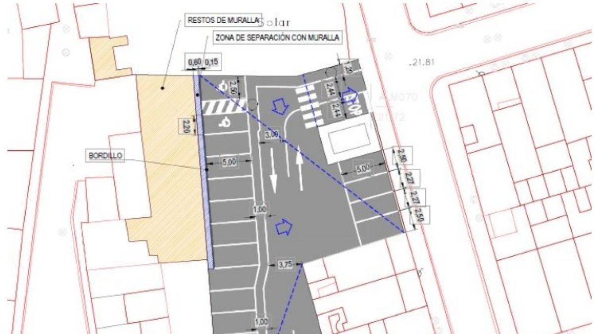 Disposición del solar de la calle Arquímedes convertido en aparcamiento
