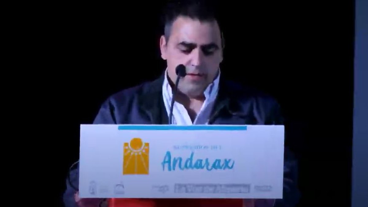 Víctor Compán, gerente de la granja ubicada en Almócita.