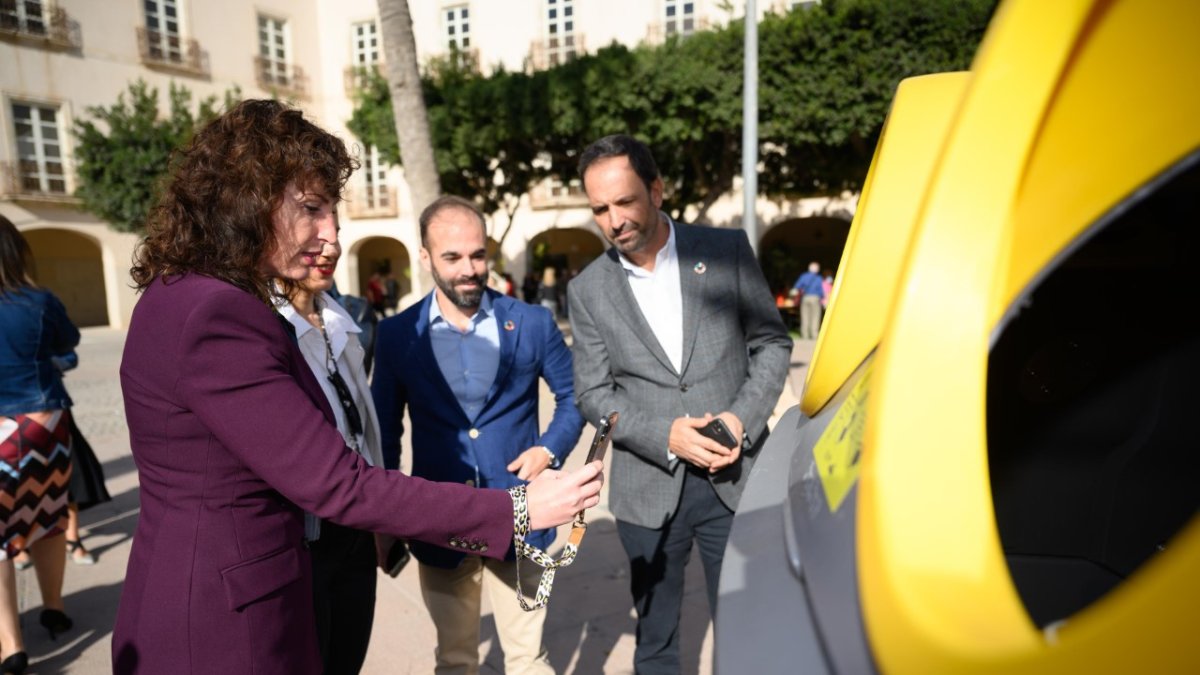 Estos son los nuevos contenedores de devolución y recompensa para reciclar.