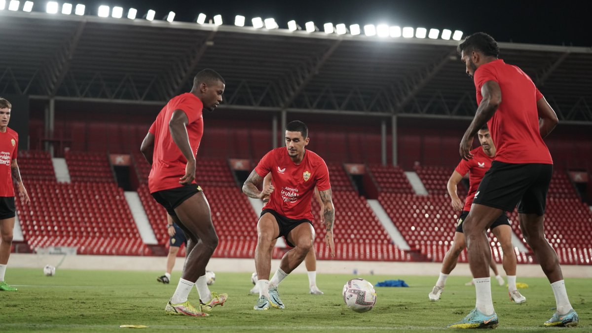 El Almería tendrá díez días de vacaciones.