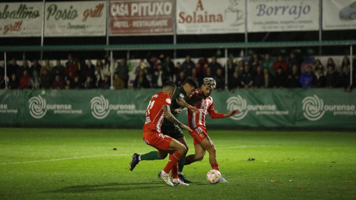 No hay manera de cerrar el agujero en defensa.