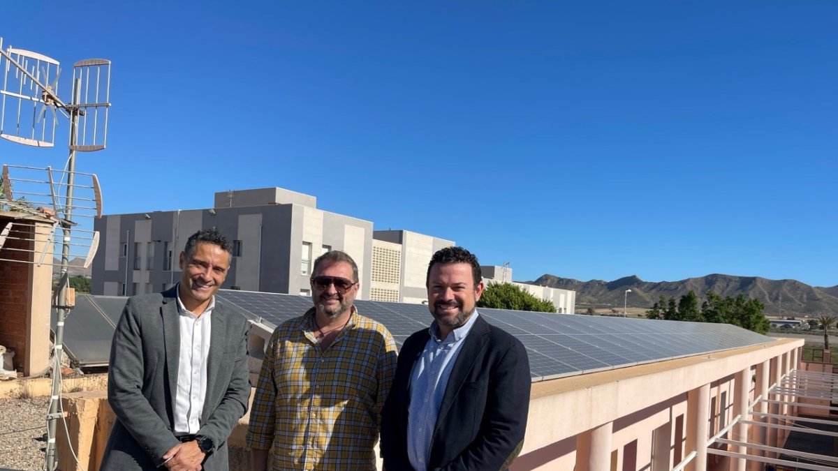 Diego López, Juan Bautista y Moisés Valdivia en la imagen.