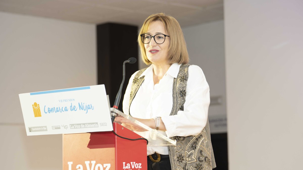 Esperanza Pérez, alcaldesa de Níjar durante su intervención.