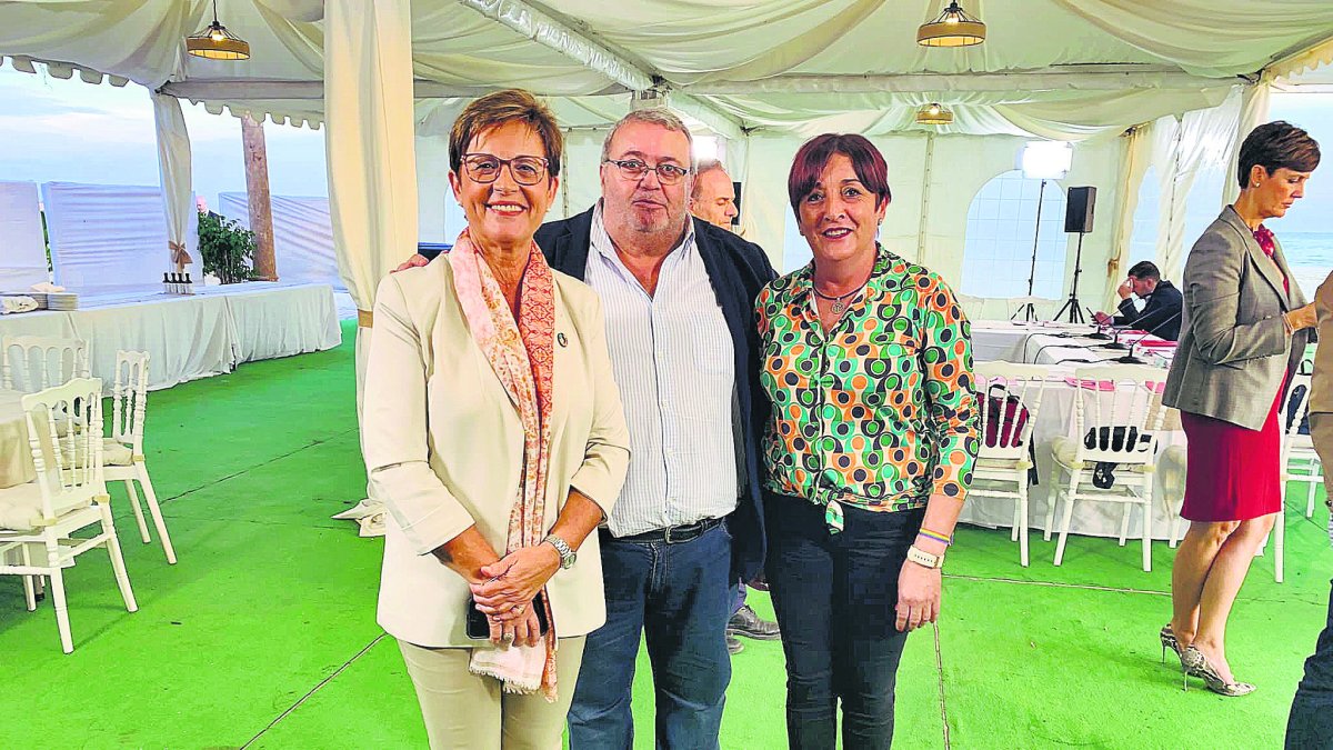 Desde la izquierda, Adriana Valverde (Almería capital), Manuel García (Roquetas) y Maribel Carrión (El Ejido).